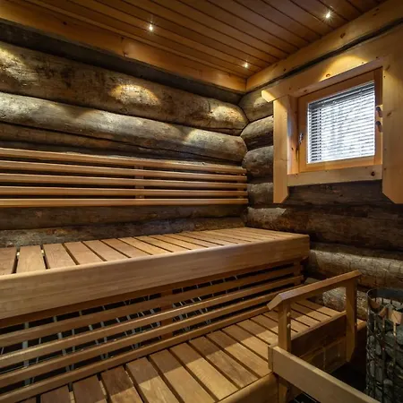 Wilderness Muotka & Igloos