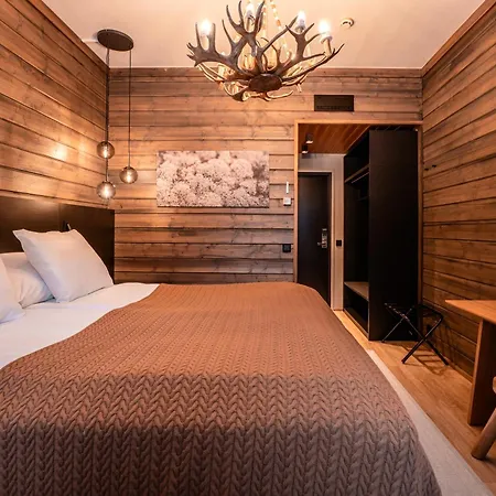 Wilderness Muotka & Igloos Saariselka