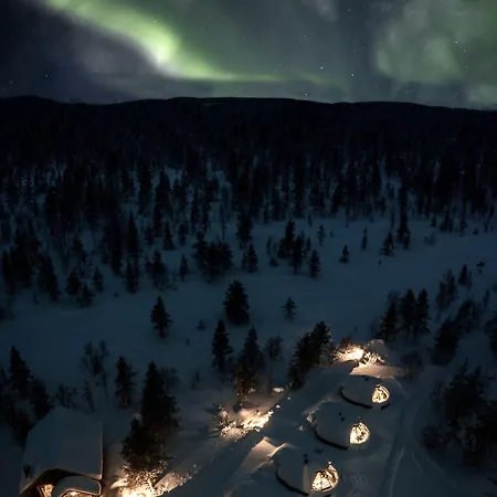 Wilderness Muotka & Igloos 4* Saariselkä