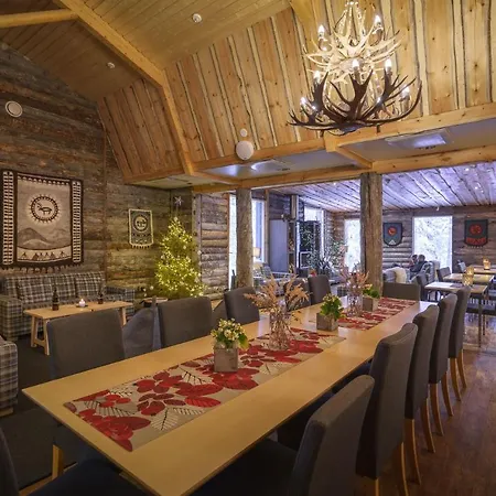 Wilderness Muotka & Igloos Hotel