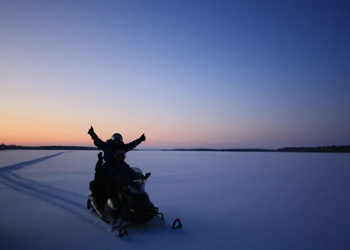 Wilderness Muotka & Igloos 4* サーリセルカ