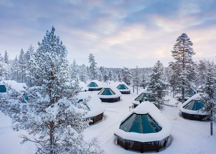 ホテル Wilderness Muotka & Igloos サーリセルカ