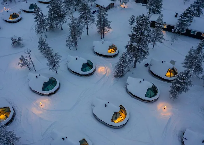 Wilderness Muotka & Igloos サーリセルカ